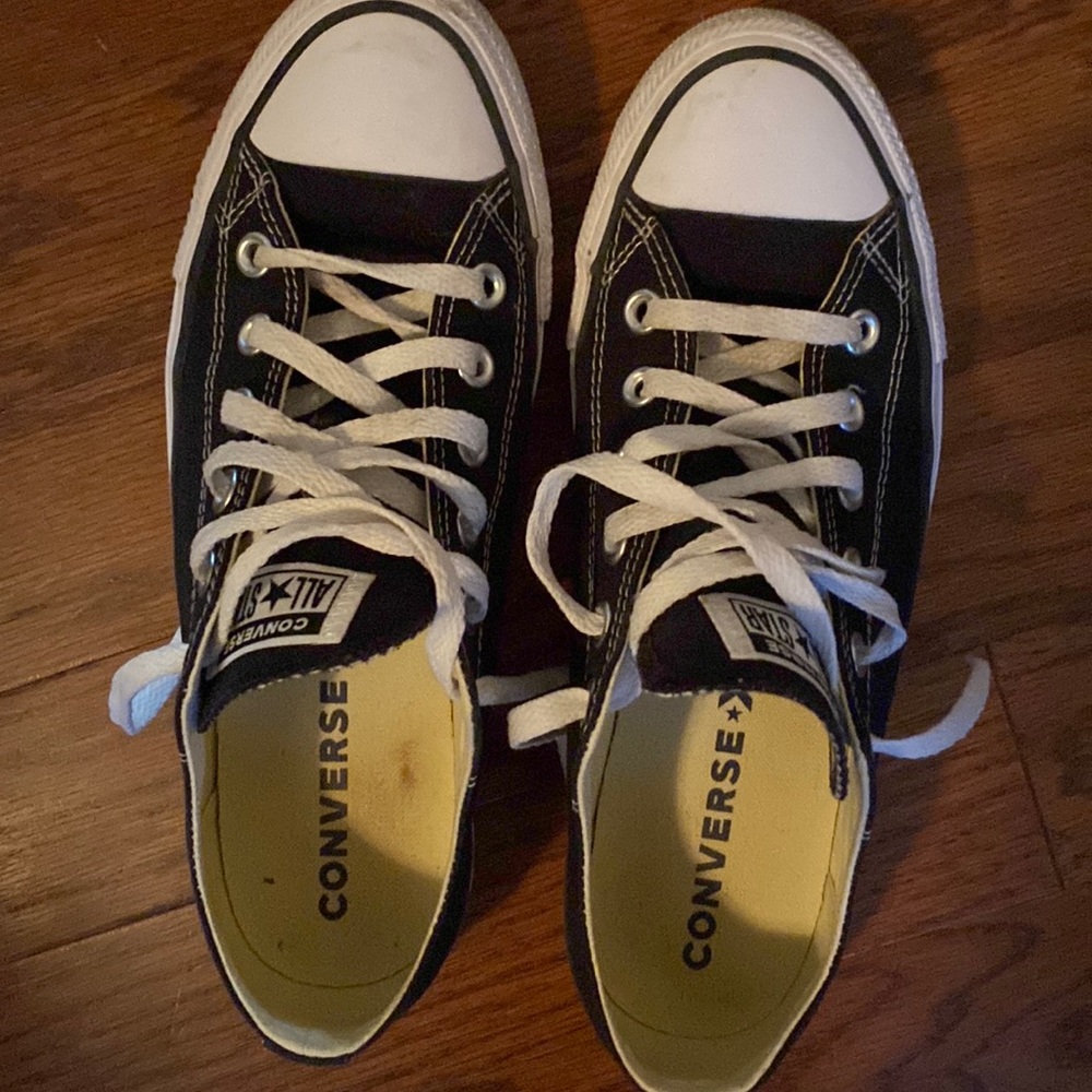 Converse all-stars- women 9.5